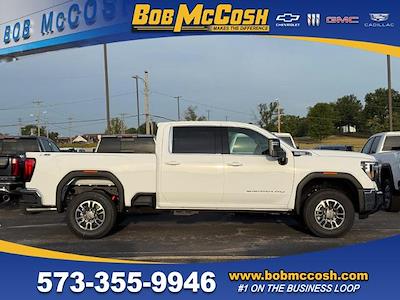 New 2025 GMC Sierra 2500 SLE Crew Cab 4WD Pickup for sale #352196 - photo 1