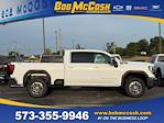 New 2025 GMC Sierra 2500 SLE Crew Cab 4WD Pickup for sale #352196 - photo 1