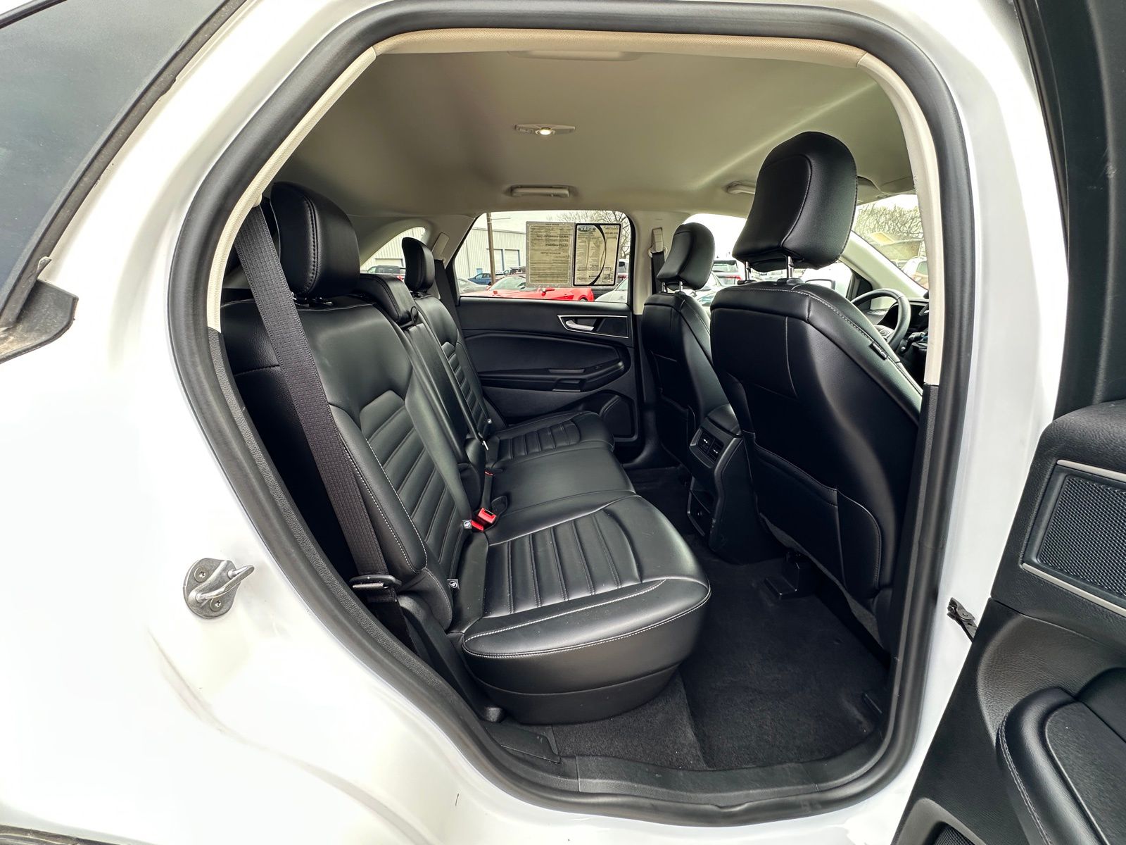 Used 2024 Ford Edge - photo 29