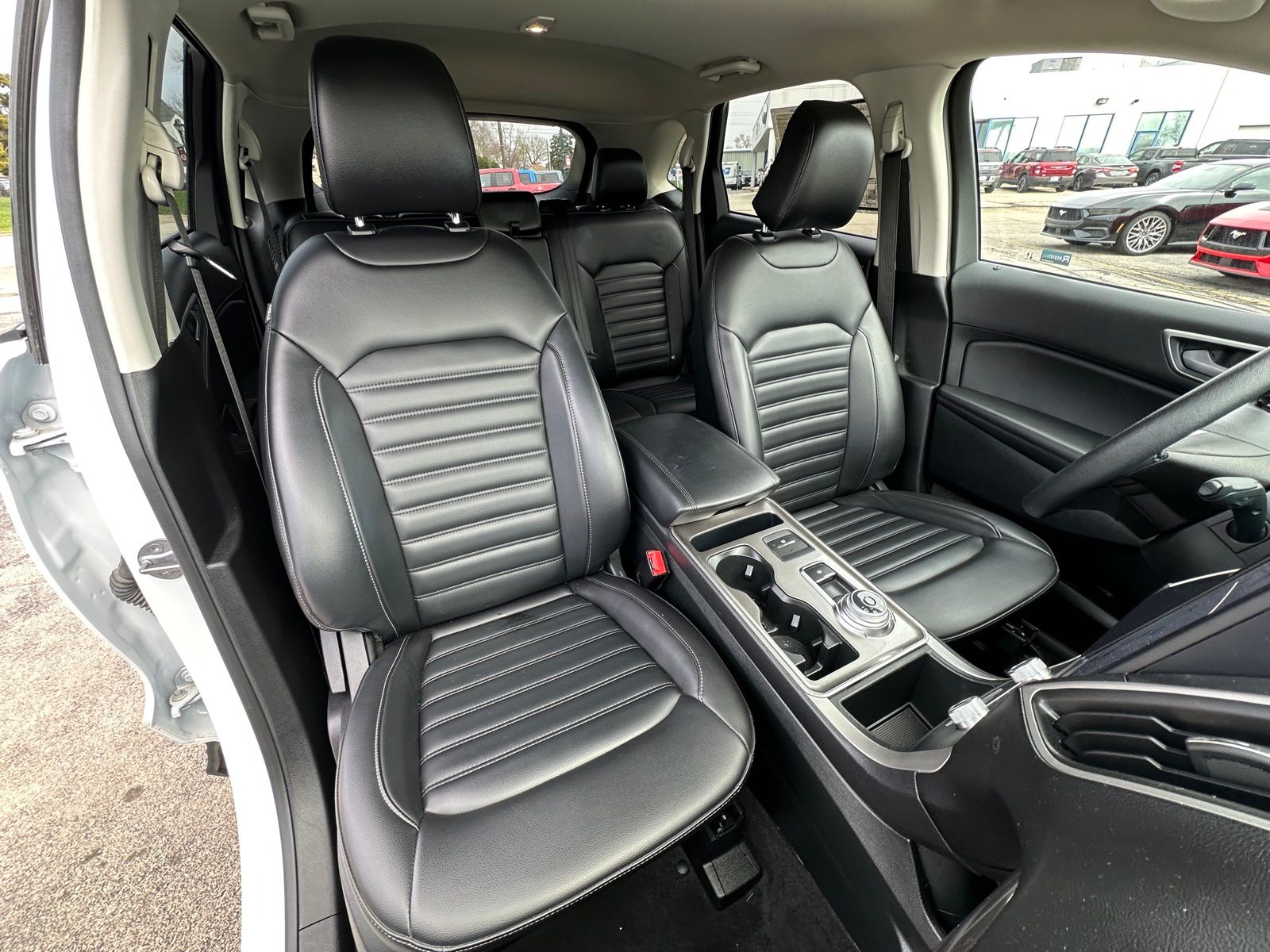 Used 2024 Ford Edge - photo 32