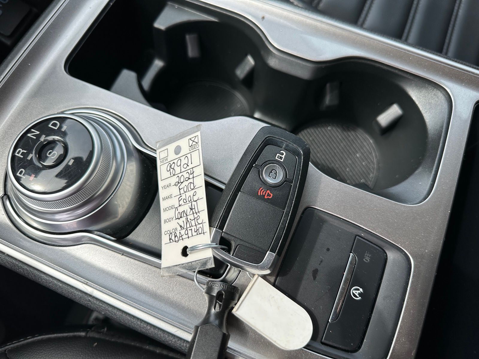 Used 2024 Ford Edge - photo 35