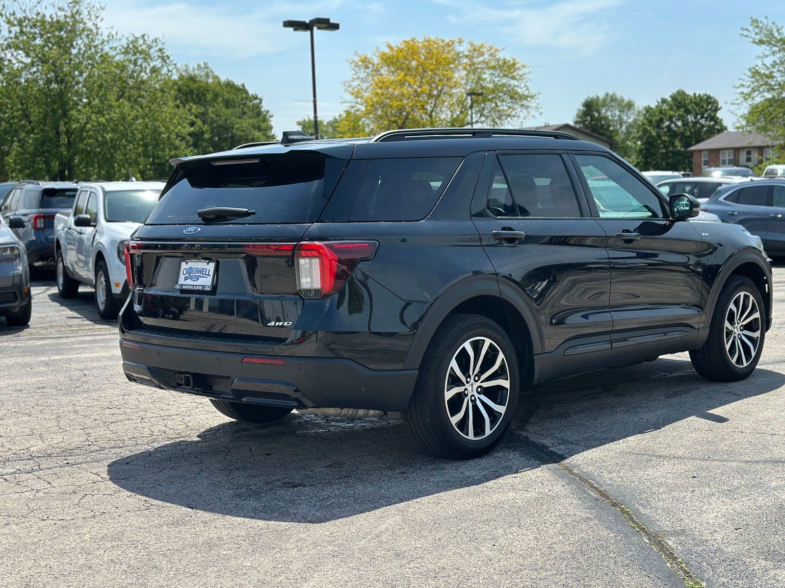 Used 2025 Ford Explorer - photo 5