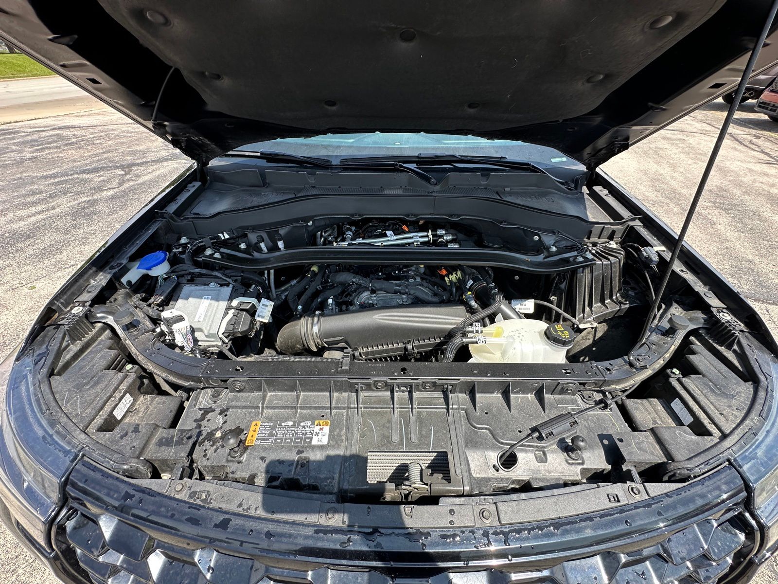 Used 2025 Ford Explorer - photo 1
