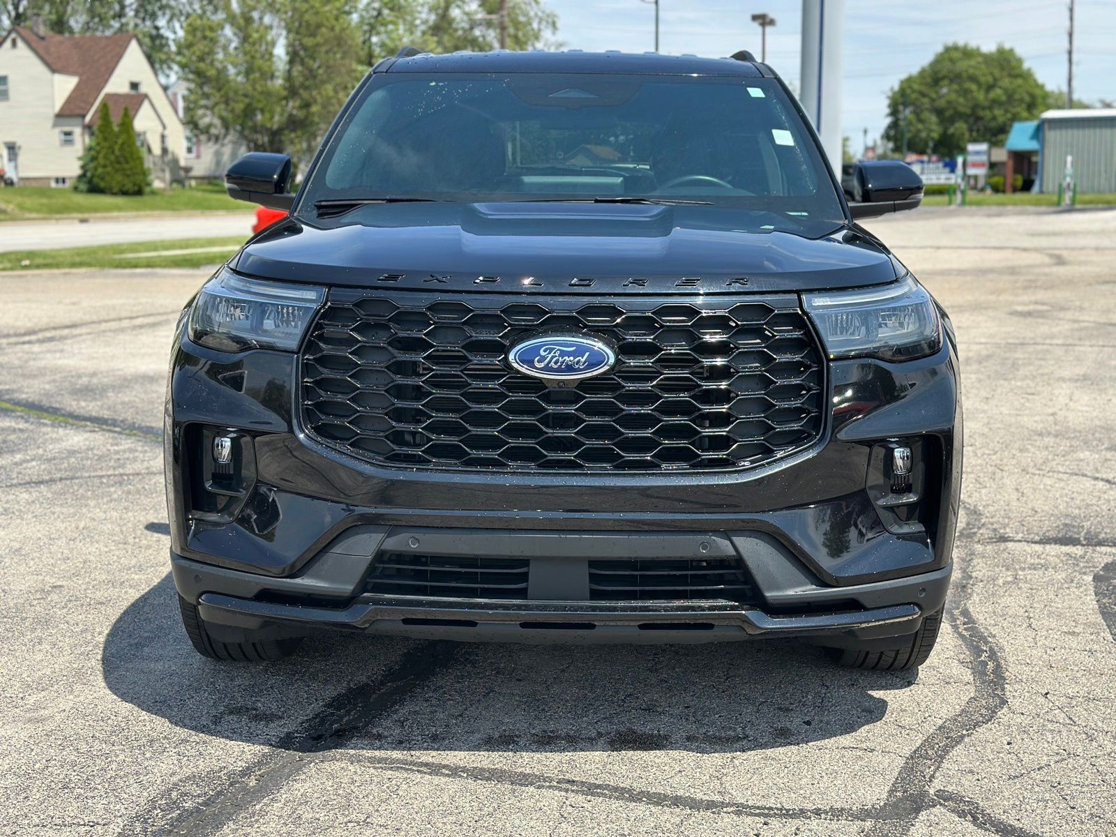Used 2025 Ford Explorer - photo 9