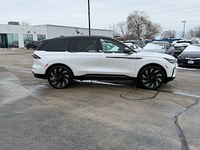 Used 2024 Lincoln Nautilus - photo 1