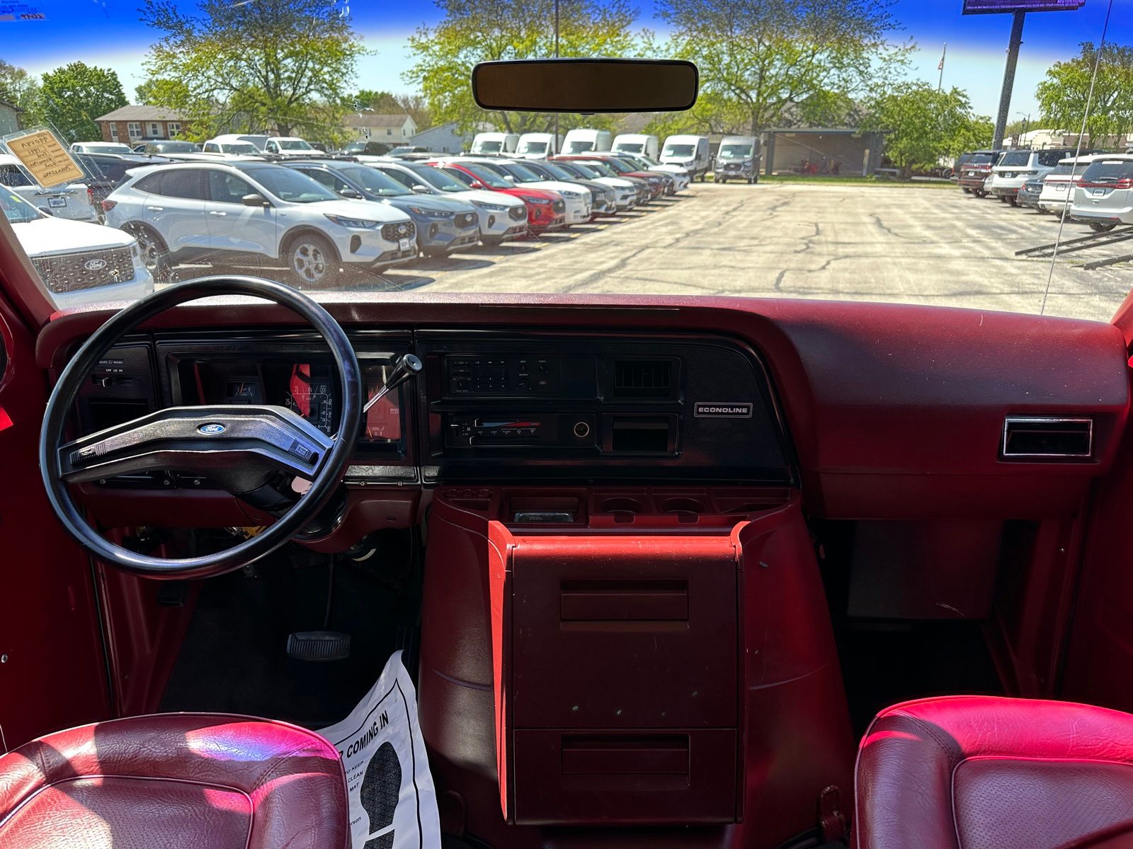 Used 1991 Ford E-150 - photo 16