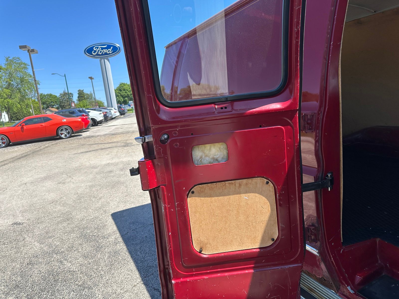 Used 1991 Ford E-150 - photo 30