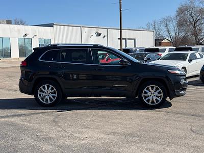 Used 2015 Jeep Cherokee - photo 1