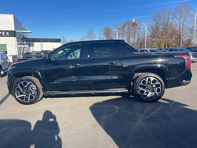 2024 Chevrolet Silverado EV Crew Cab AWD Pickup for sale #2CT0195 - photo 2