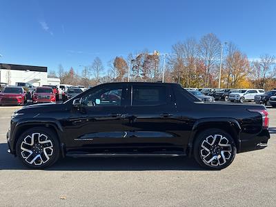 2024 Chevrolet Silverado EV Crew Cab AWD Pickup for sale #2CT3000 - photo 2