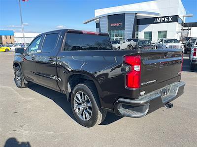 2019 Chevrolet Silverado 1500 Crew Cab 4x2, Pickup for sale #2CT4288 - photo 2