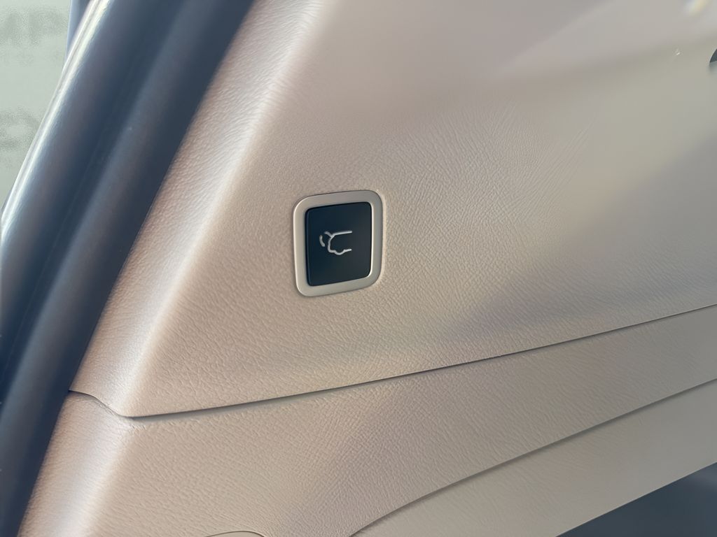 Used 2024 Chrysler Pacifica - photo 31