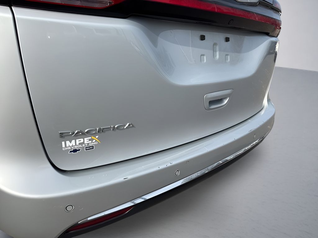 Used 2024 Chrysler Pacifica - photo 38