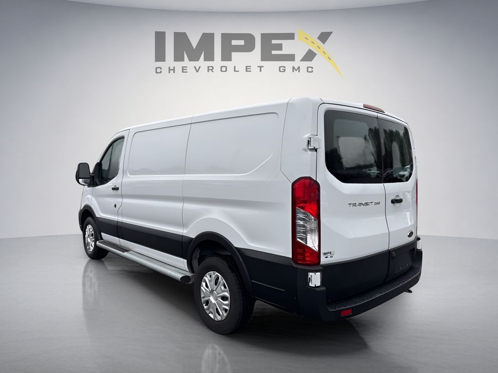 Used 2023 Ford Transit 250 - photo 2