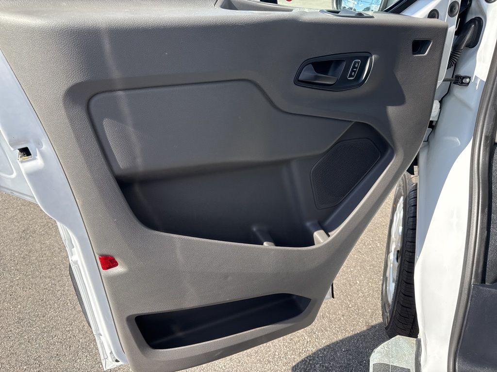 Used 2023 Ford Transit 250 - photo 24