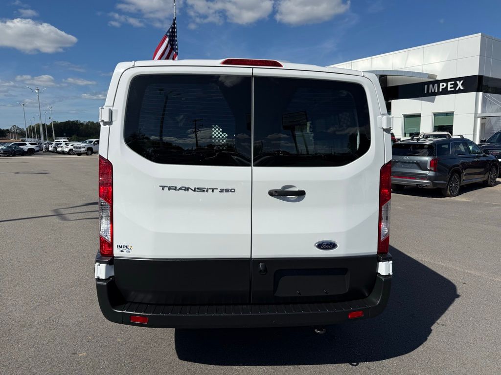 Used 2023 Ford Transit 250 - photo 6