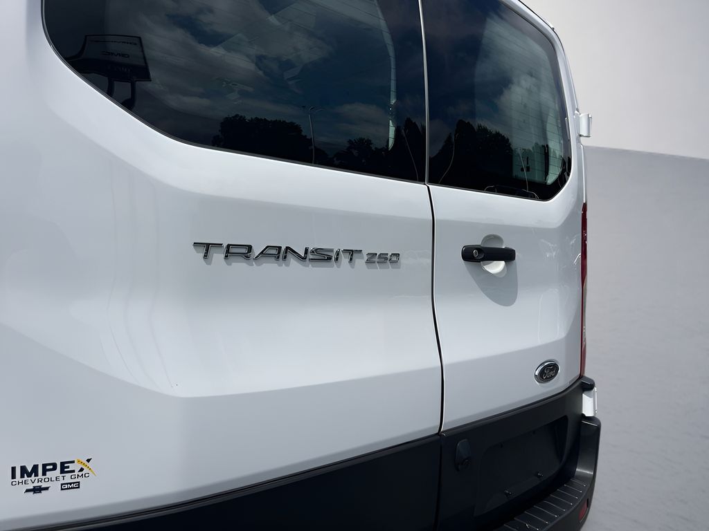 Used 2023 Ford Transit 250 - photo 32