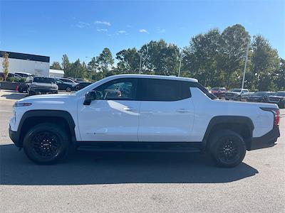 2026 Chevrolet Silverado EV Crew Cab AWD Pickup for sale #C00574 - photo 2