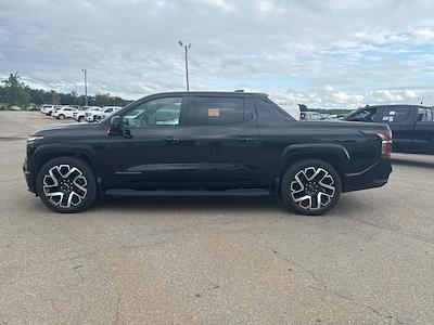 2024 Chevrolet Silverado EV Crew Cab AWD Pickup for sale #2CT1357 - photo 2