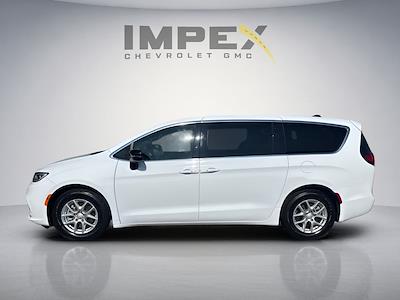 2025 Chrysler Pacifica FWD Minivan for sale #2CT4965 - photo 2
