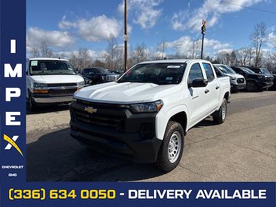 Used 2024 Chevrolet Colorado - photo 1