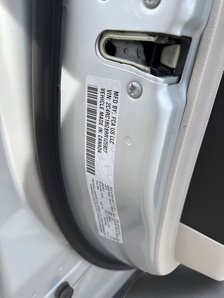 Used 2024 Chrysler Pacifica - photo 33