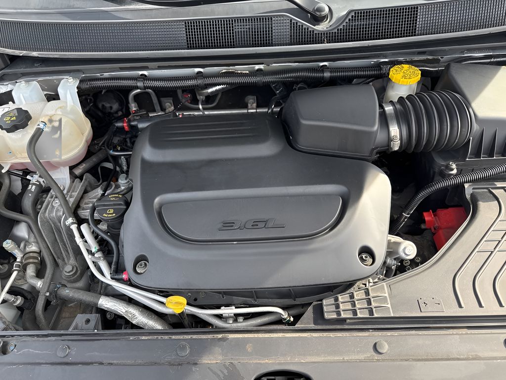 Used 2024 Chrysler Pacifica - photo 36