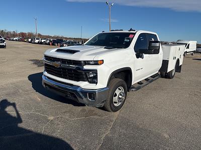 2024 Chevrolet Silverado 3500 Crew Cab DRW 4WD Cab Chassis for sale #2CT9872 - photo 2