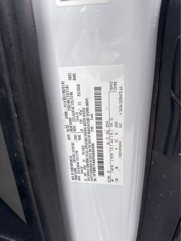 Used 2023 Ford Transit 250 - photo 32