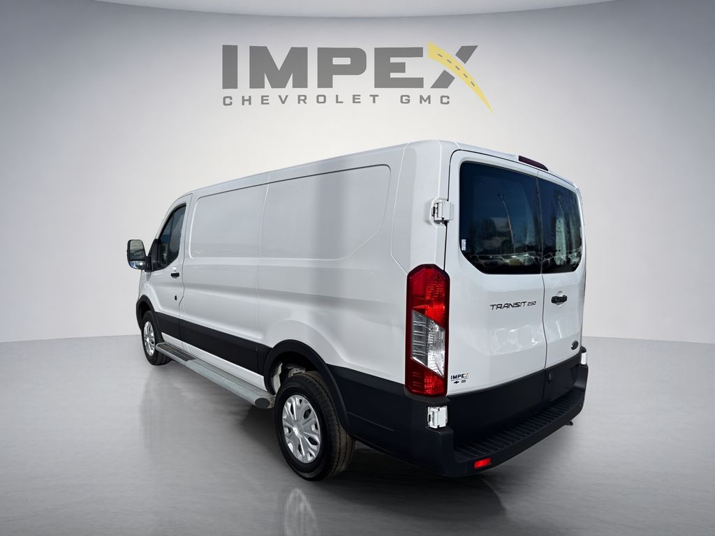 Used 2024 Ford Transit 250 - photo 2