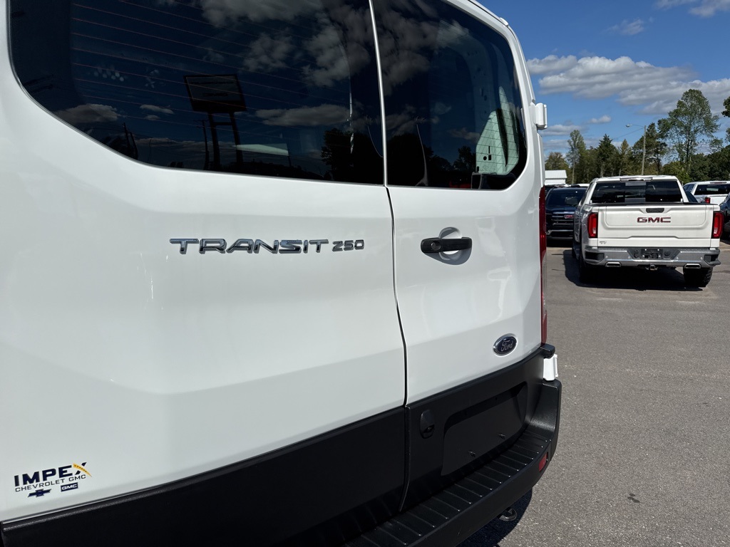 Used 2023 Ford Transit 250 - photo 27