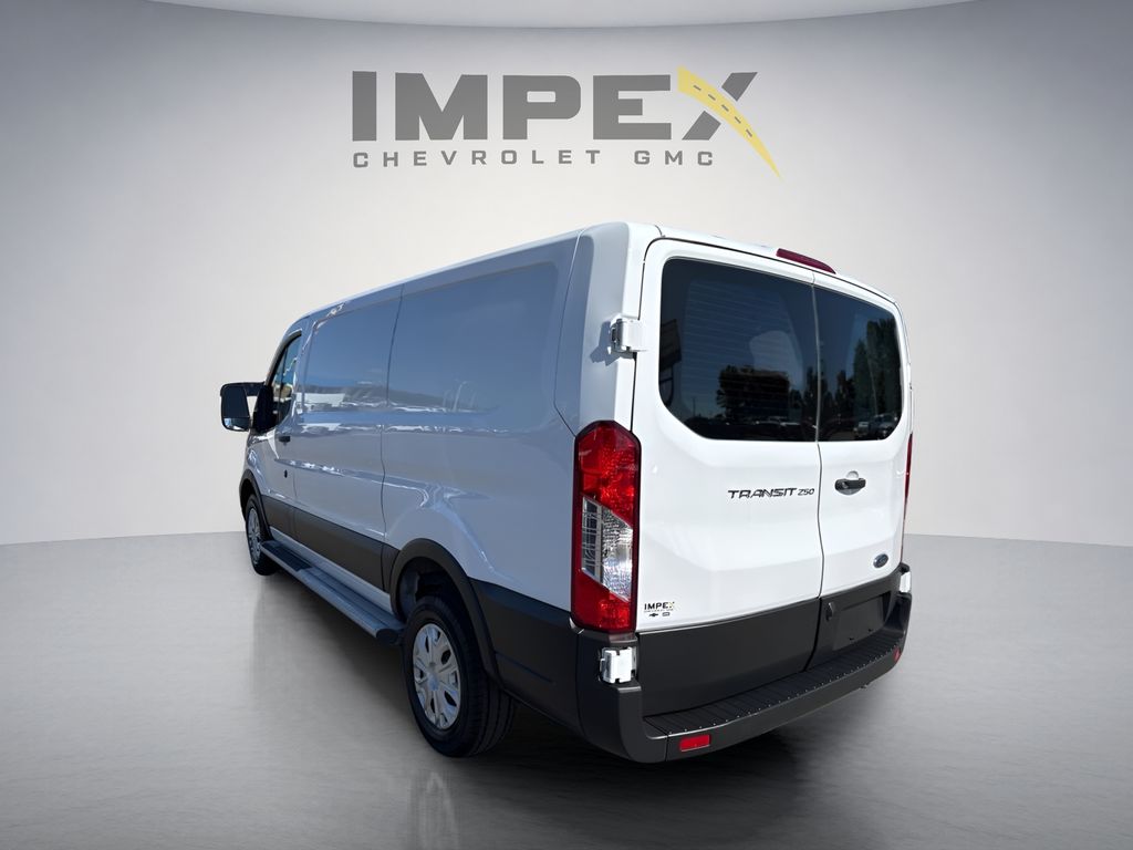 Used 2023 Ford Transit 250 - photo 2