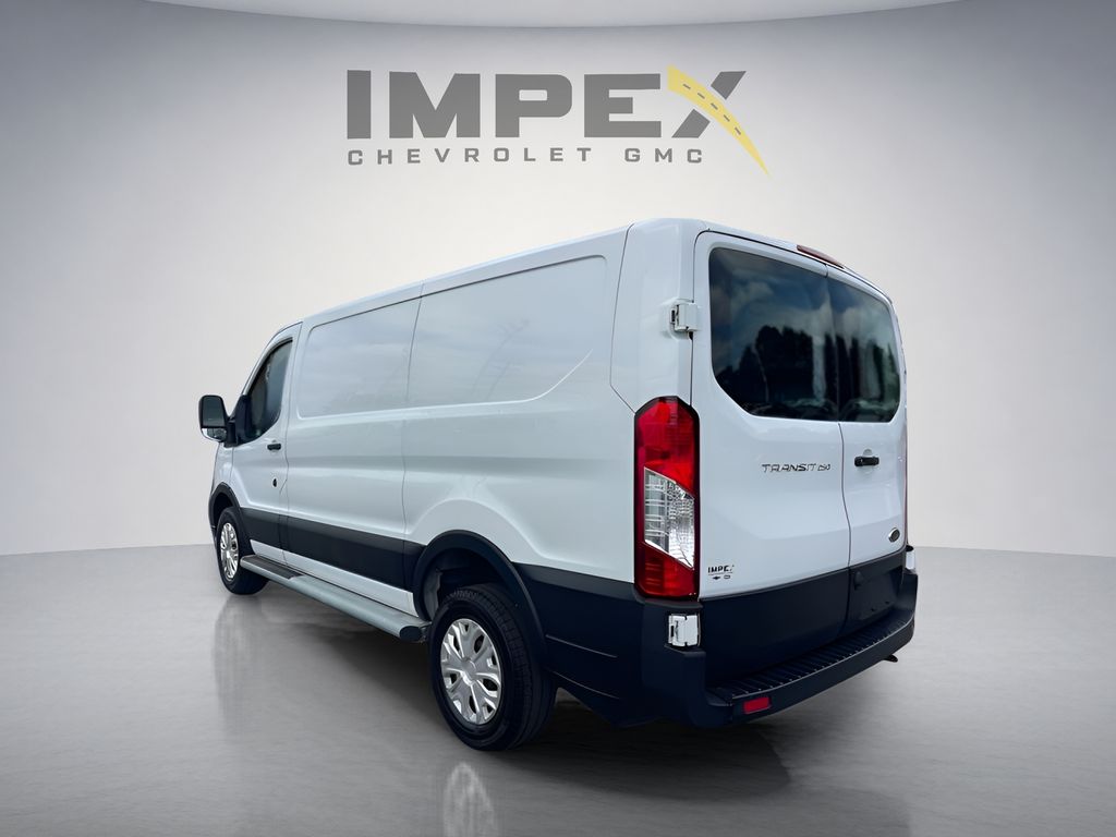 Used 2023 Ford Transit 250 - photo 2