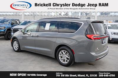 2022 Chrysler Pacifica FWD Minivan for sale #J3086 - photo 2