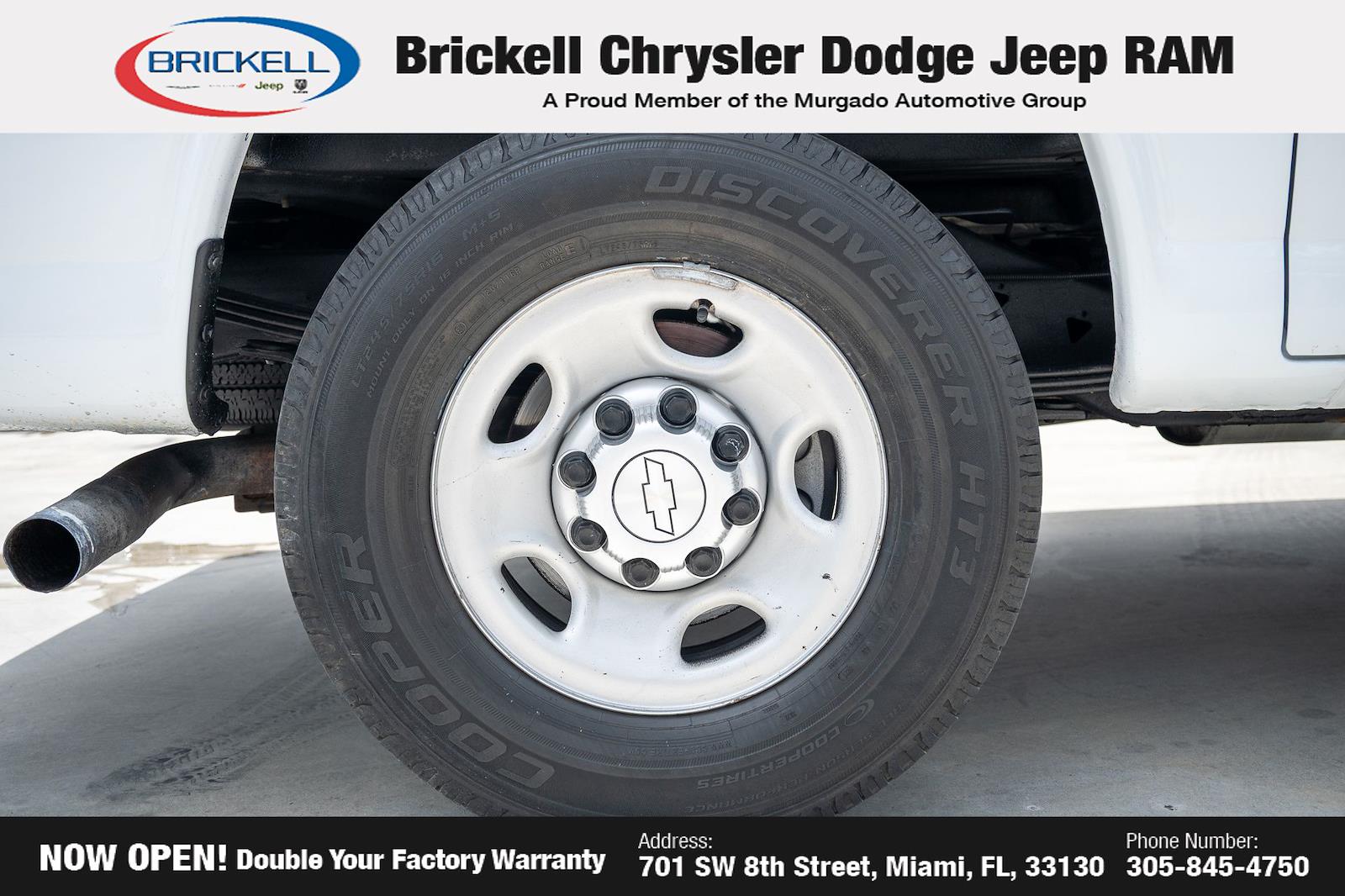 Used 2017 Chevrolet Express 2500 - photo 30