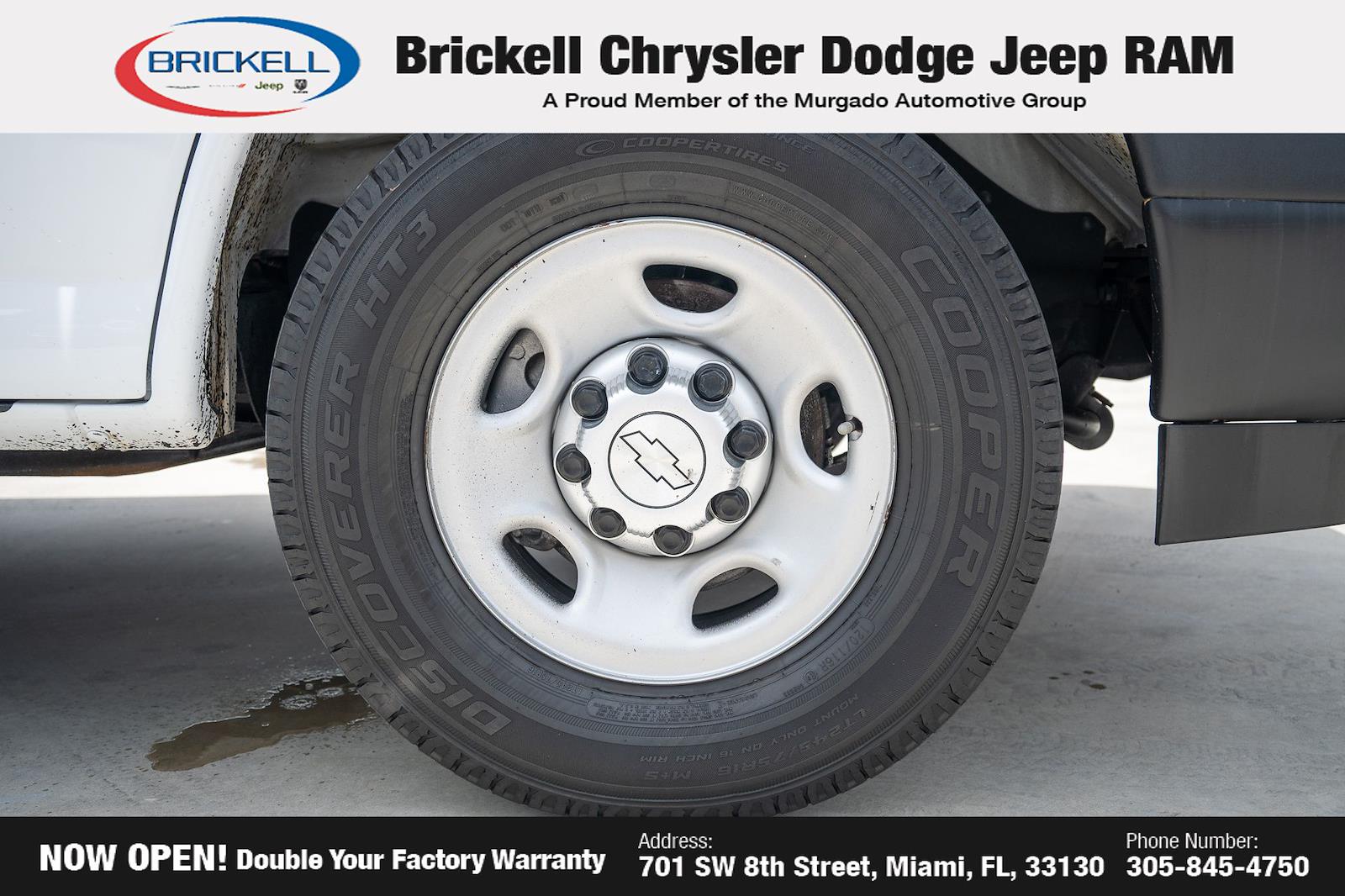 Used 2017 Chevrolet Express 2500 - photo 31