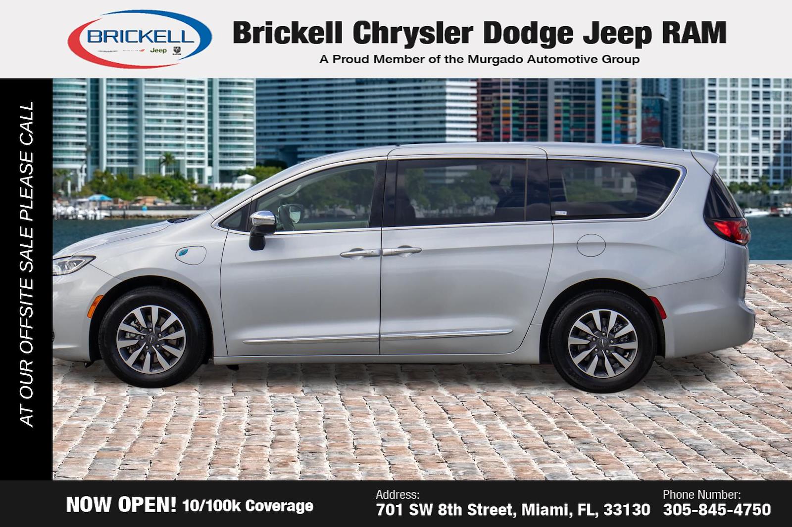 Used 2023 Chrysler Pacifica - photo 10