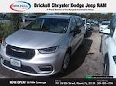 Used 2024 Chrysler Pacifica - photo 1