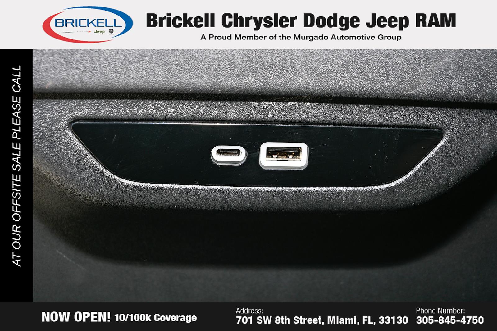 Used 2024 Chrysler Pacifica - photo 20