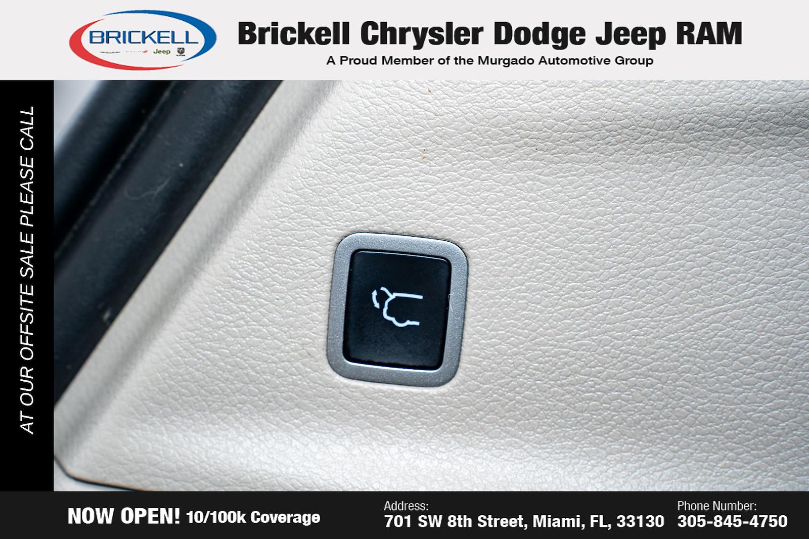 Used 2024 Chrysler Pacifica - photo 12