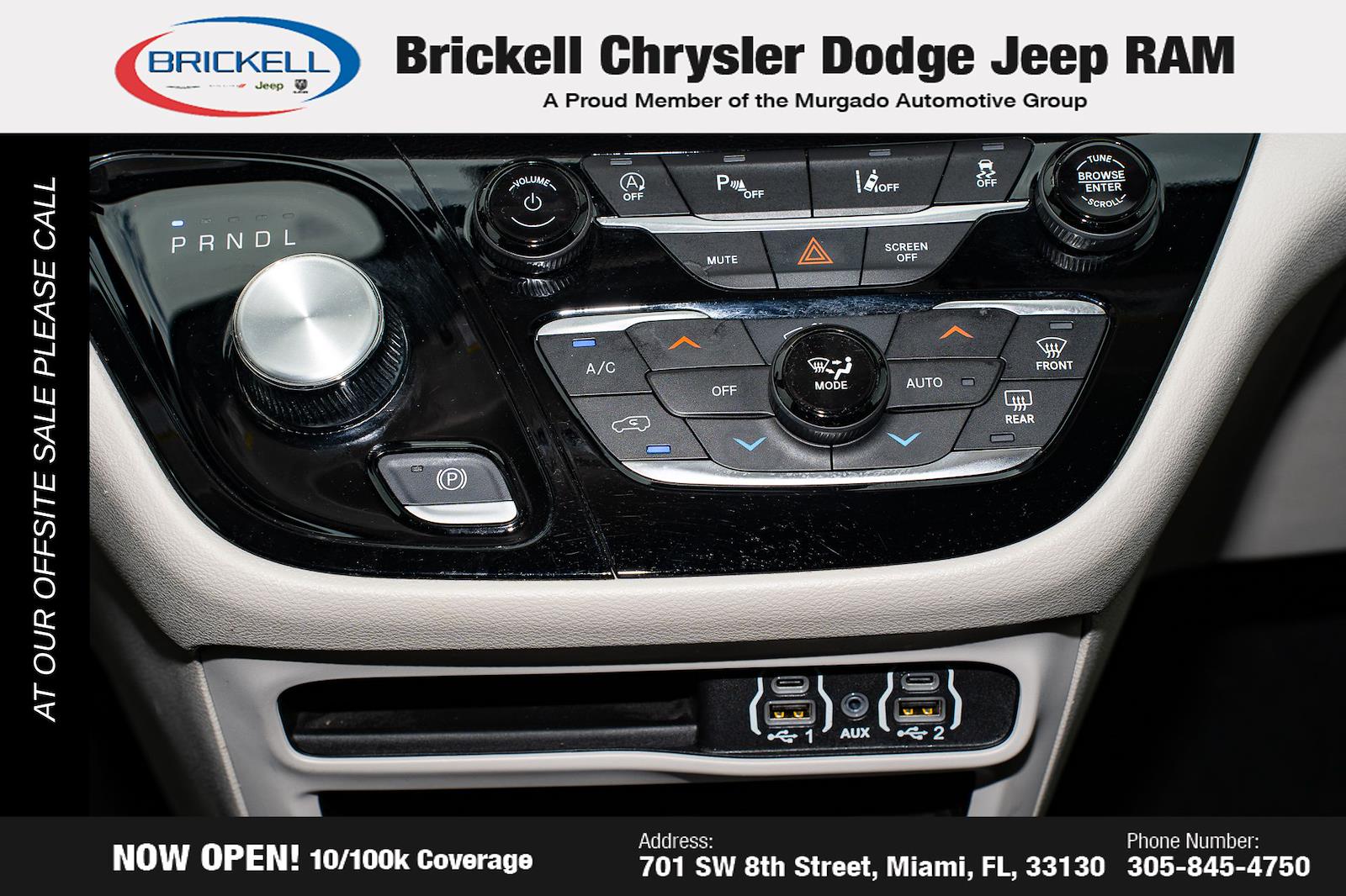 Used 2024 Chrysler Pacifica - photo 25