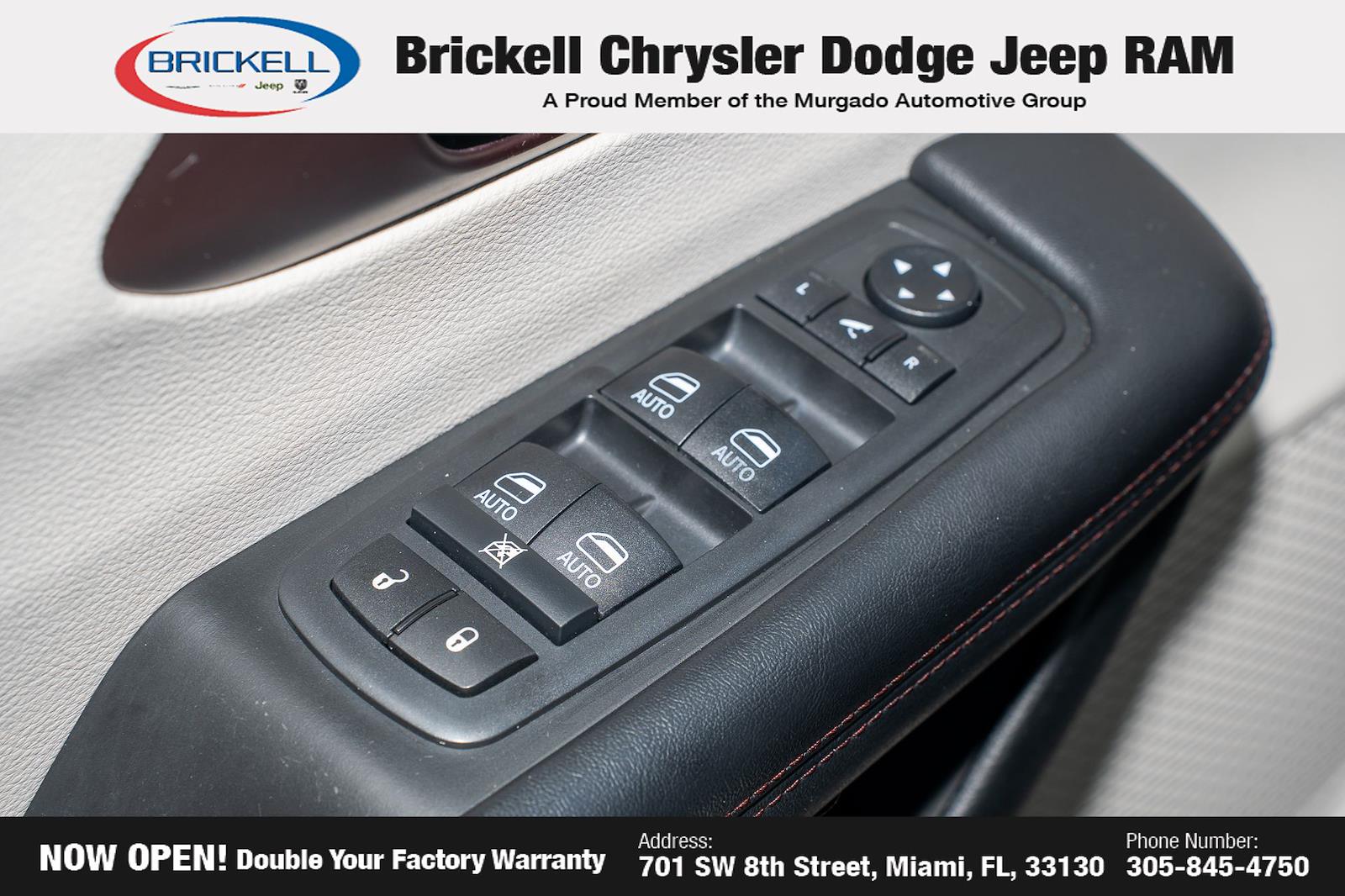 Used 2019 Chrysler Pacifica - photo 32