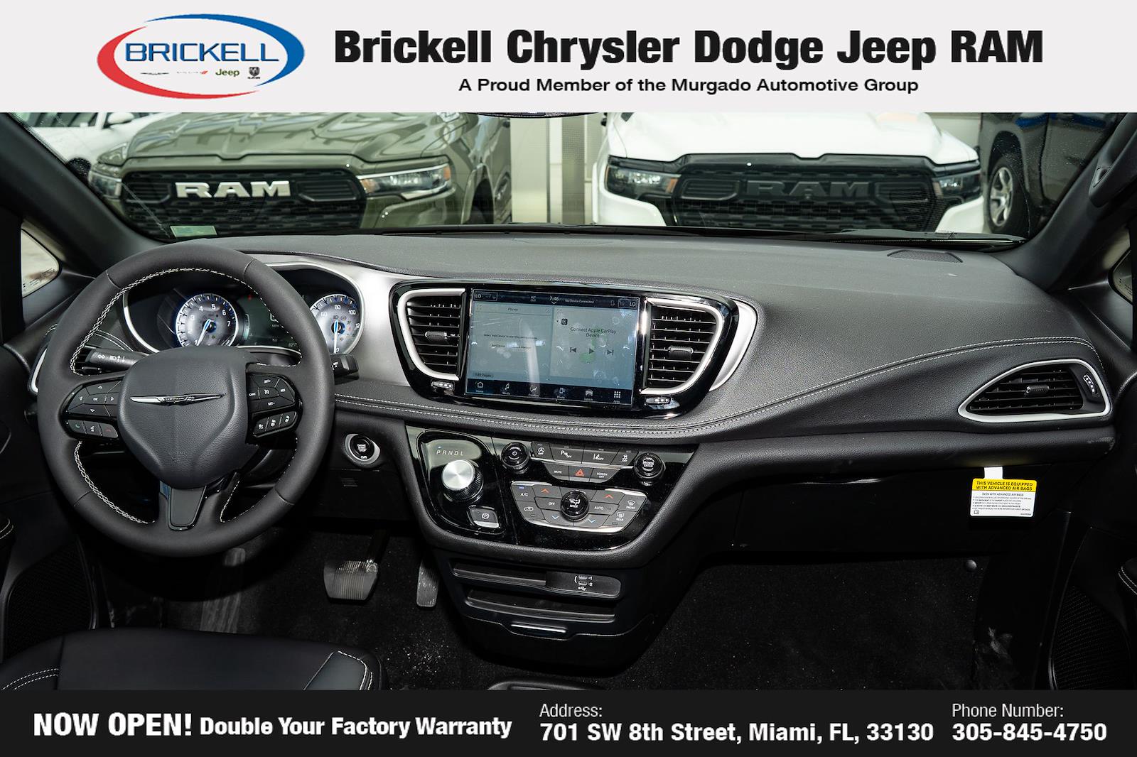 Used 2026 Chrysler Pacifica - photo 37