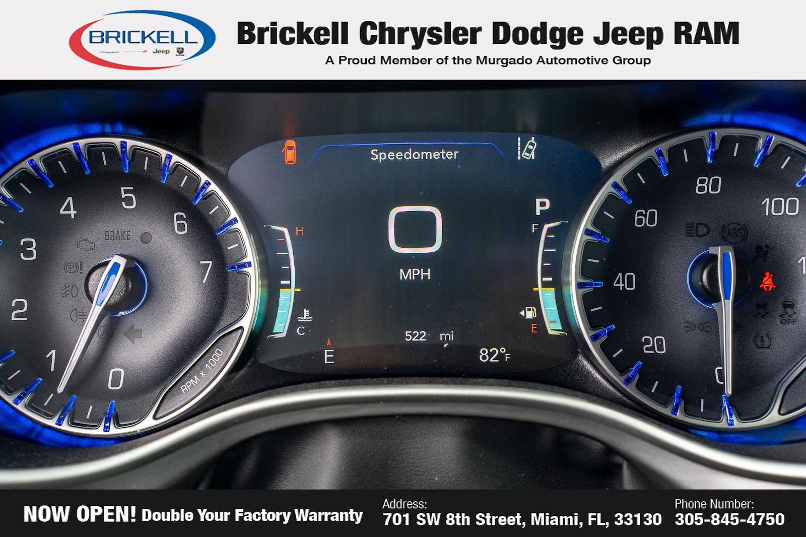 Used 2026 Chrysler Pacifica - photo 13