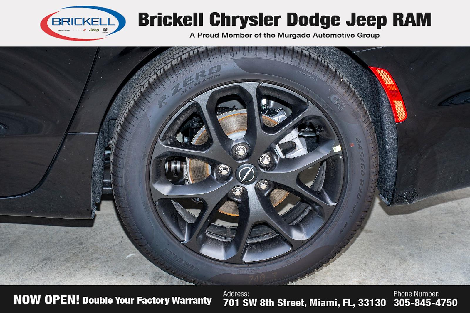 Used 2026 Chrysler Pacifica - photo 17
