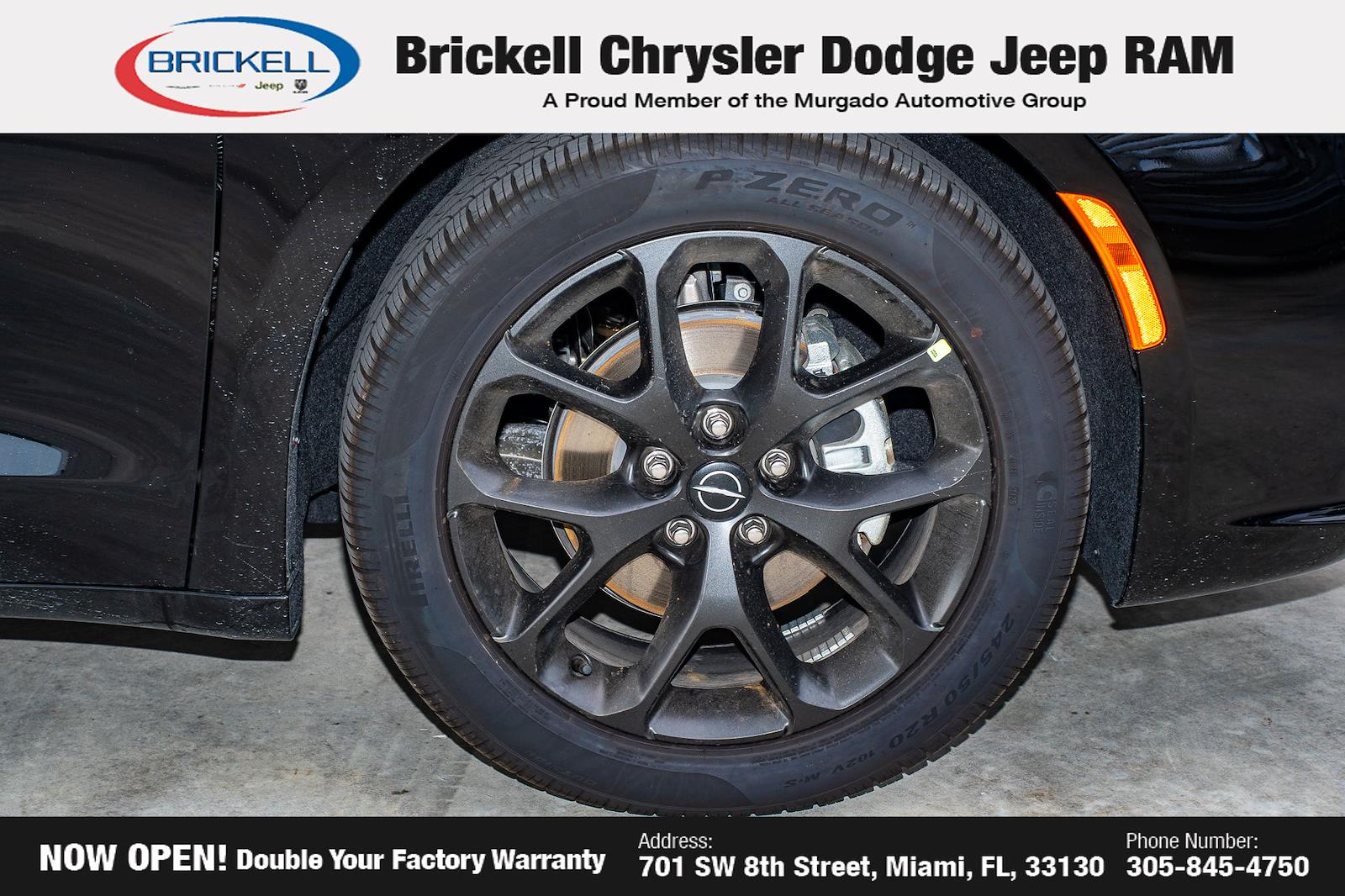 Used 2026 Chrysler Pacifica - photo 18