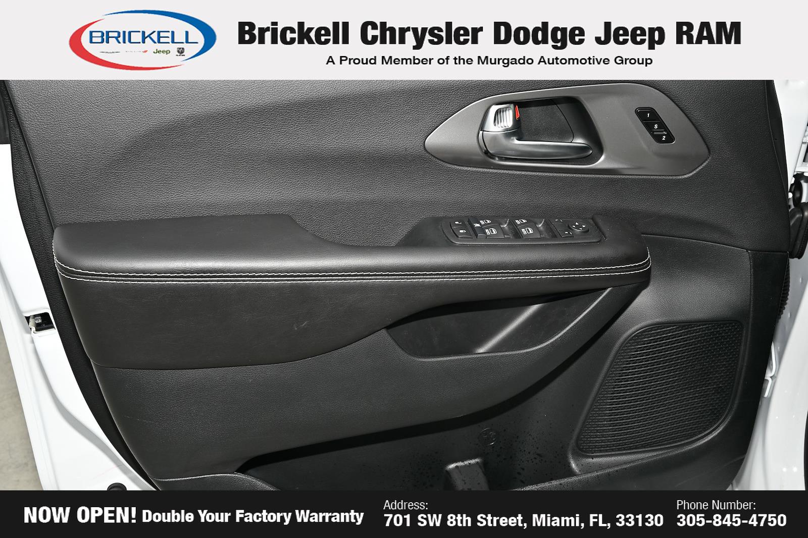 Used 2026 Chrysler Pacifica - photo 24