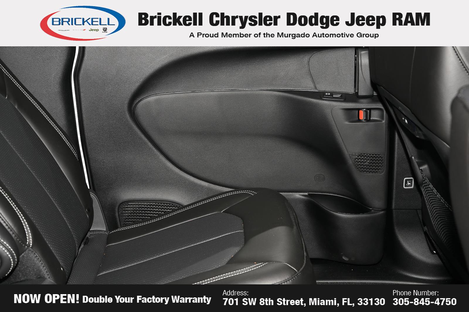 Used 2026 Chrysler Pacifica - photo 26