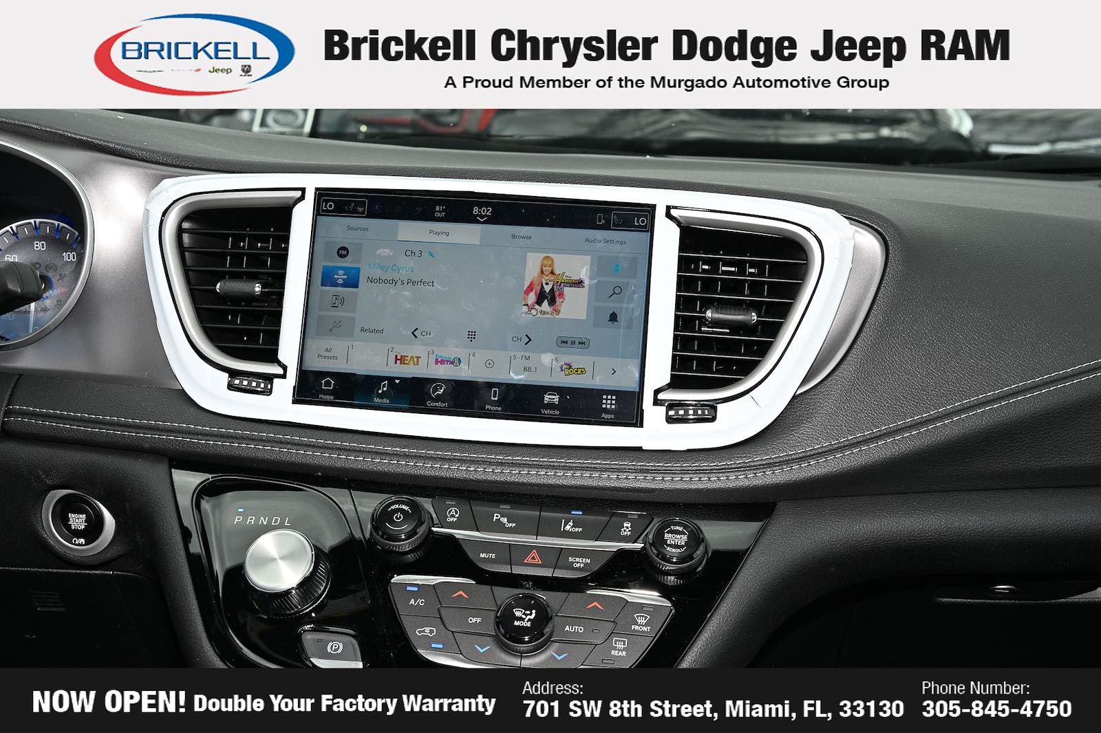 Used 2026 Chrysler Pacifica - photo 37