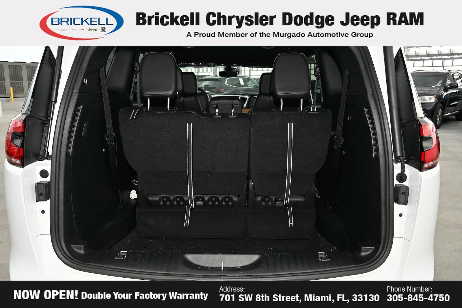 Used 2026 Chrysler Pacifica - photo 23